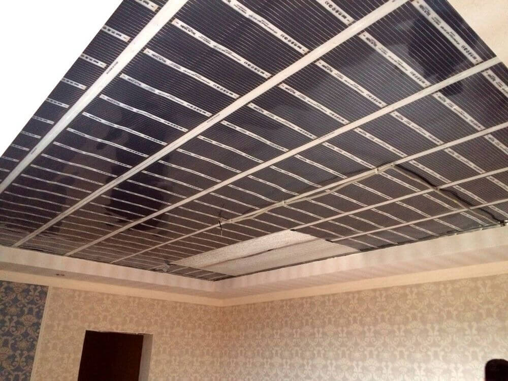 Монтаж термопленки на потолок